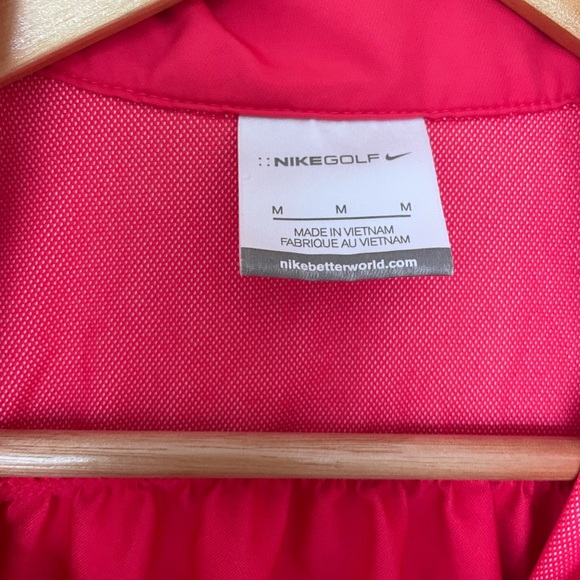 Nike golf light jacket size Medium with hood coral color - Picture 2 of 4
